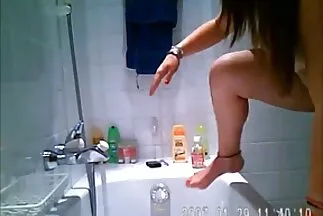 بكل سرور ، سكس عربي قصص محارم ضاجعت ضيفي في الصباح