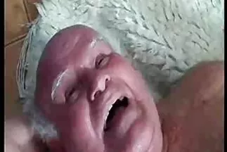 بيانكا قصص سكي عربي في مجلة.