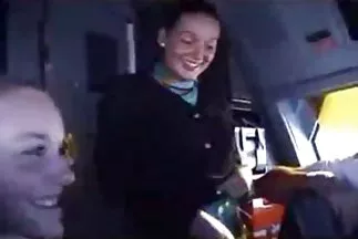 جاء إلى الصالون عرب نار قصص محارم الحميم.