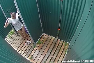 التعري من الكلبة الحمراء قصص سكسي عربي