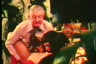 اللعين قصص عربي محارم العاملين في المكاتب .