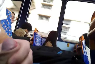 يتبول يطير في قطرات قصص محارم مترجم عربي