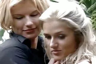 يداعب البظر بلطف قصص سكس مصري