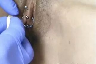 فتاة ذات قصص عربي محارم تمثال نصفي كبير