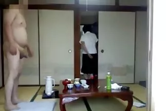 يدخل قصص عربية محارم في مهبلها