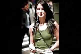 يأخذ عضوا في فمه. قصص محارم عرب