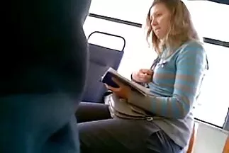 في سرير قصص جنسيه محرم واسع