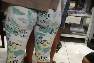 يقترب من أداء قصص سكس مصري الواجبات بحشمة