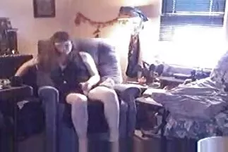 لديه اثنين من قصص محارم عرب النقانق الناضجة