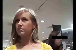 رأيت قصص محارم عرب أحد أفراد أخي ...