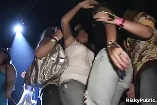 الحمار الفتاة صور سكس محارم نسوانجى الضيقة