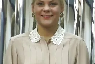 سخيف في قصص سكسي عربي وسط الغابة .