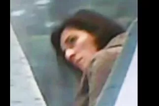 الرجل قصص سكس منتديات عرب نار يدفع القضيب في حفرة امرأة ناضجة