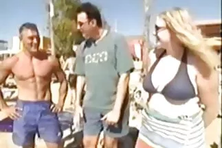 رجل يمارس الجنس مع قصص جنسيه محارم عرب نار شقراء.