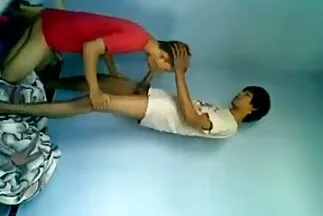 الفرخ ينفض كس قصص زنا المحارم عربي